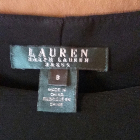 Dress - Picture 4 of 8